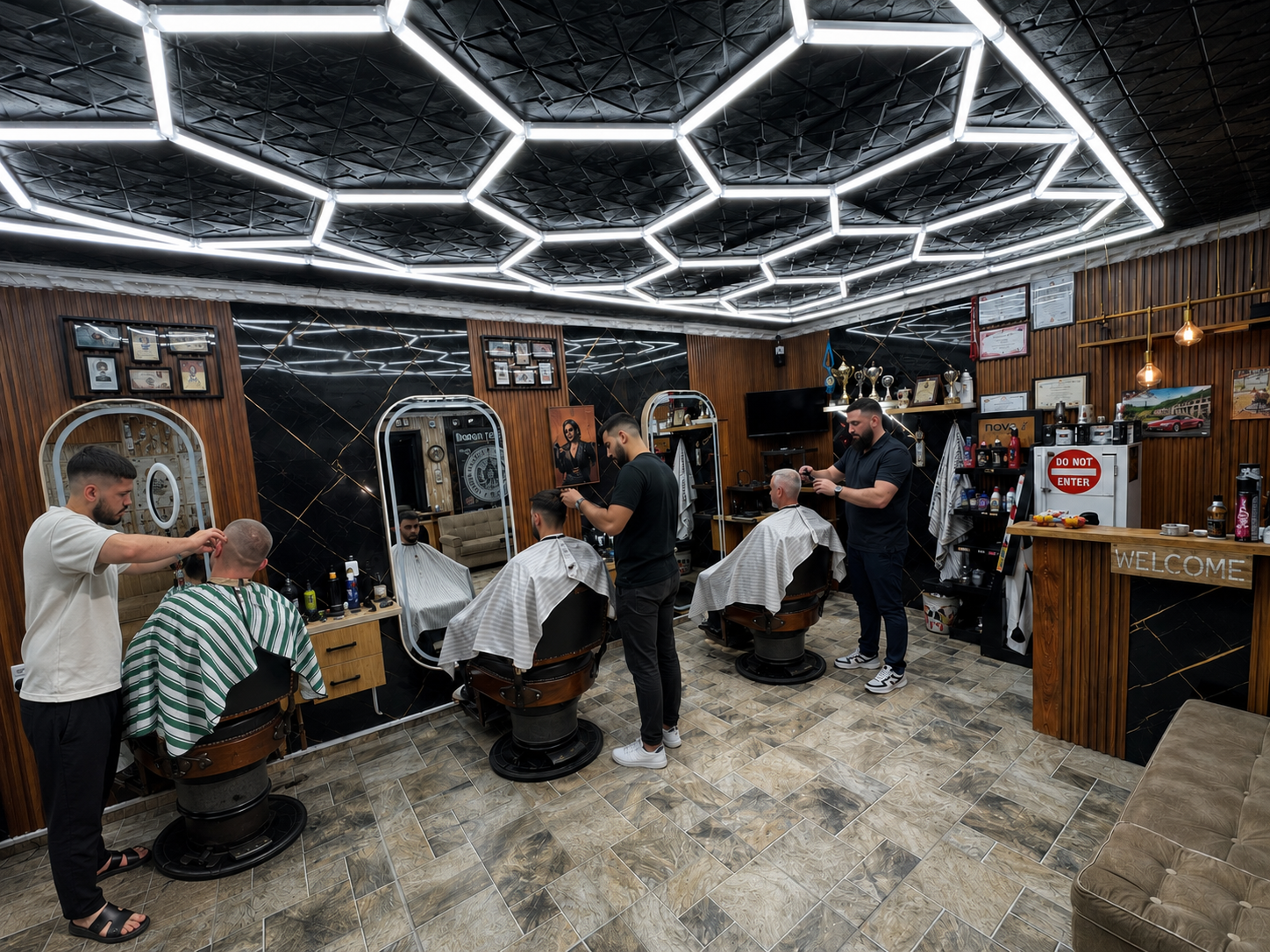 ET’HEMI BARBER